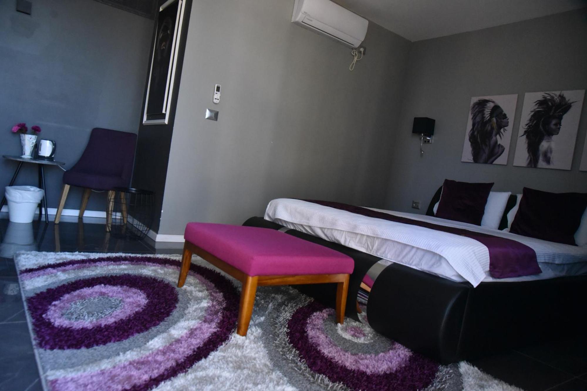 Penthouse Apartment On The Beach Бат-Ям Номер фото