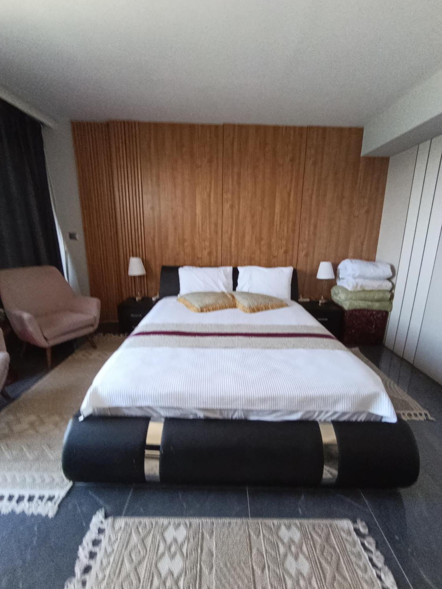 Penthouse Apartment On The Beach Бат-Ям Экстерьер фото