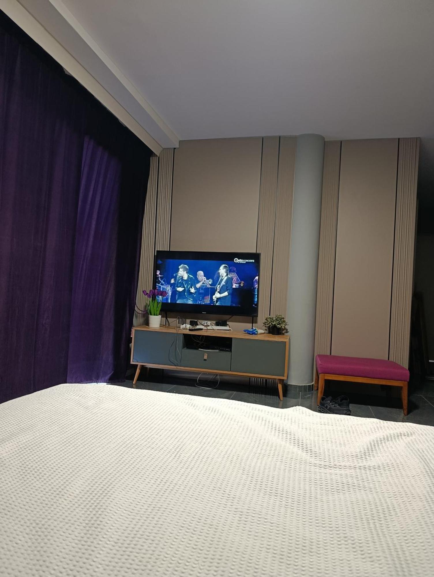 Penthouse Apartment On The Beach Бат-Ям Номер фото